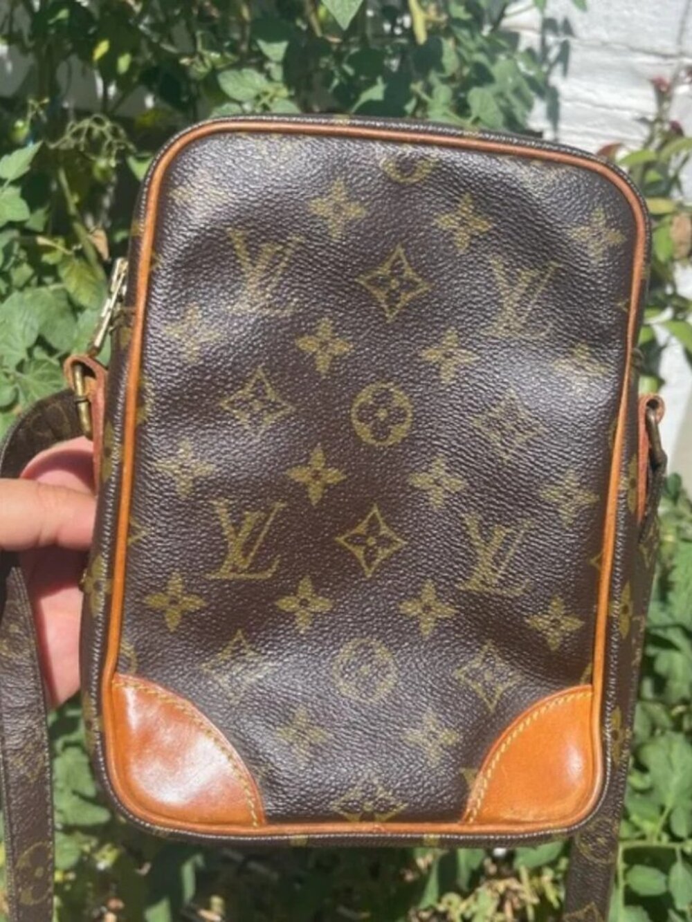 Louis Vuitton LV Shoulder Bag Amazone - Picture 4 of 13